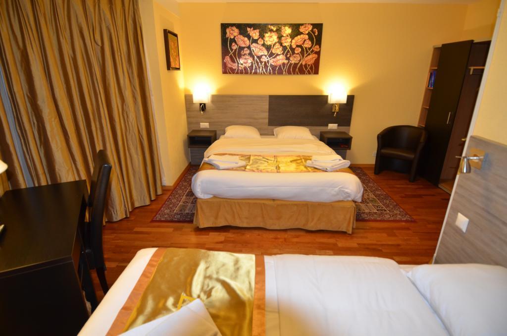 Beausite Otel Crissier Oda fotoğraf