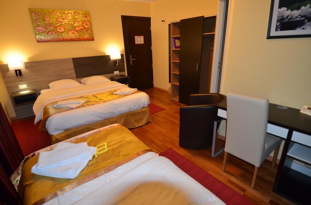 Beausite Otel Crissier Oda fotoğraf