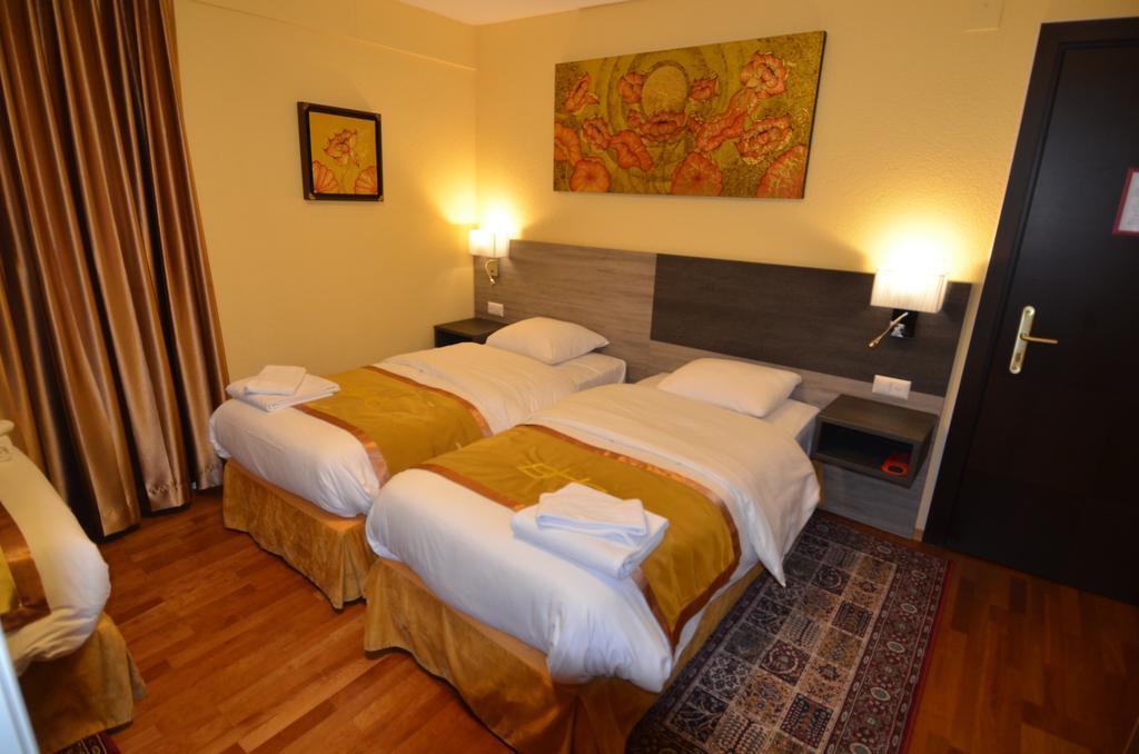 Beausite Otel Crissier Oda fotoğraf