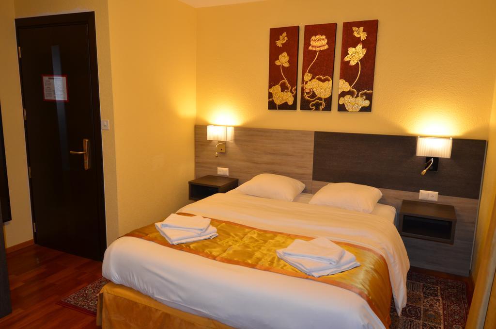 Beausite Otel Crissier Oda fotoğraf